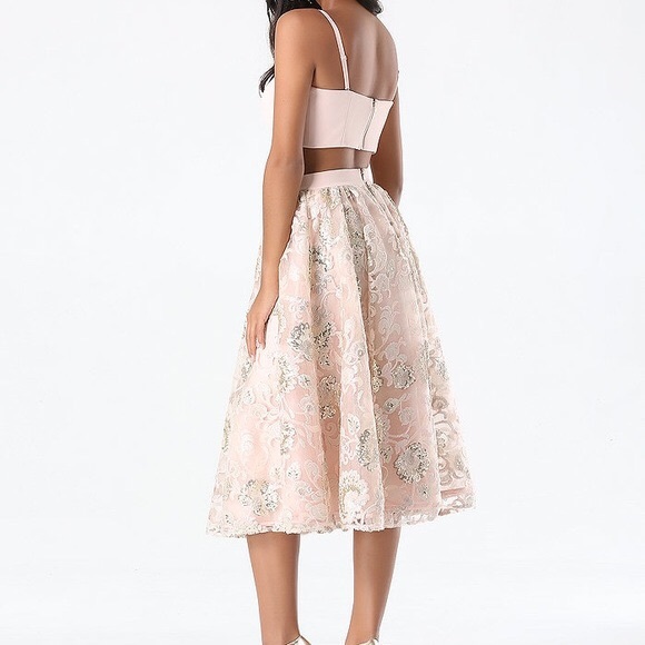 🎉NWT🎉 Bebe sequin skirt - Picture 2 of 7